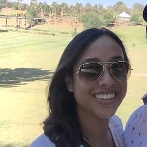 Meet your Posher, Janeth